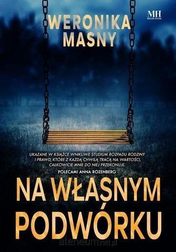 Okładka: Na własnym podwórku