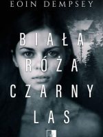 Biała róża, czarny las